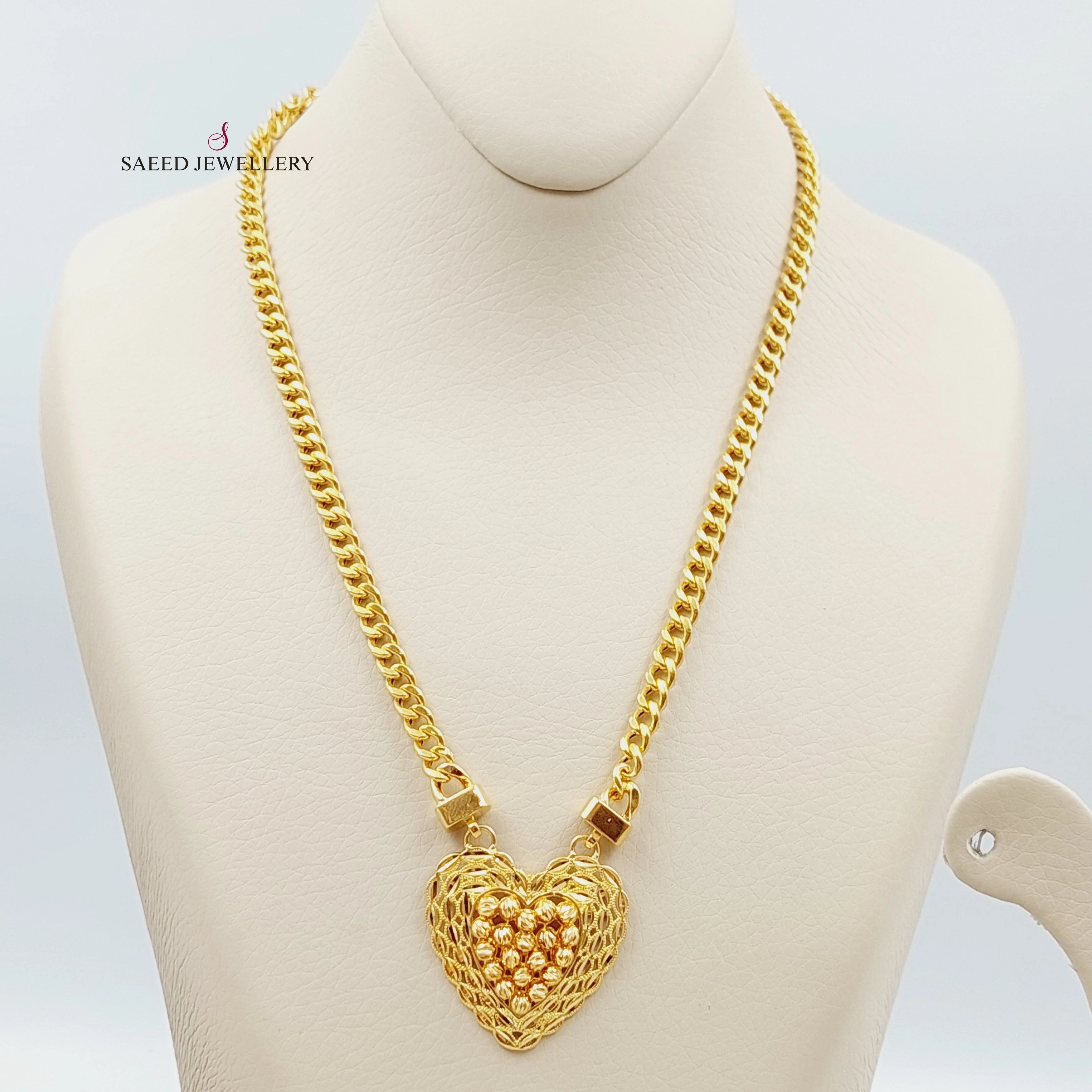 Four Pieces Turkish Fancy Set - Image 7