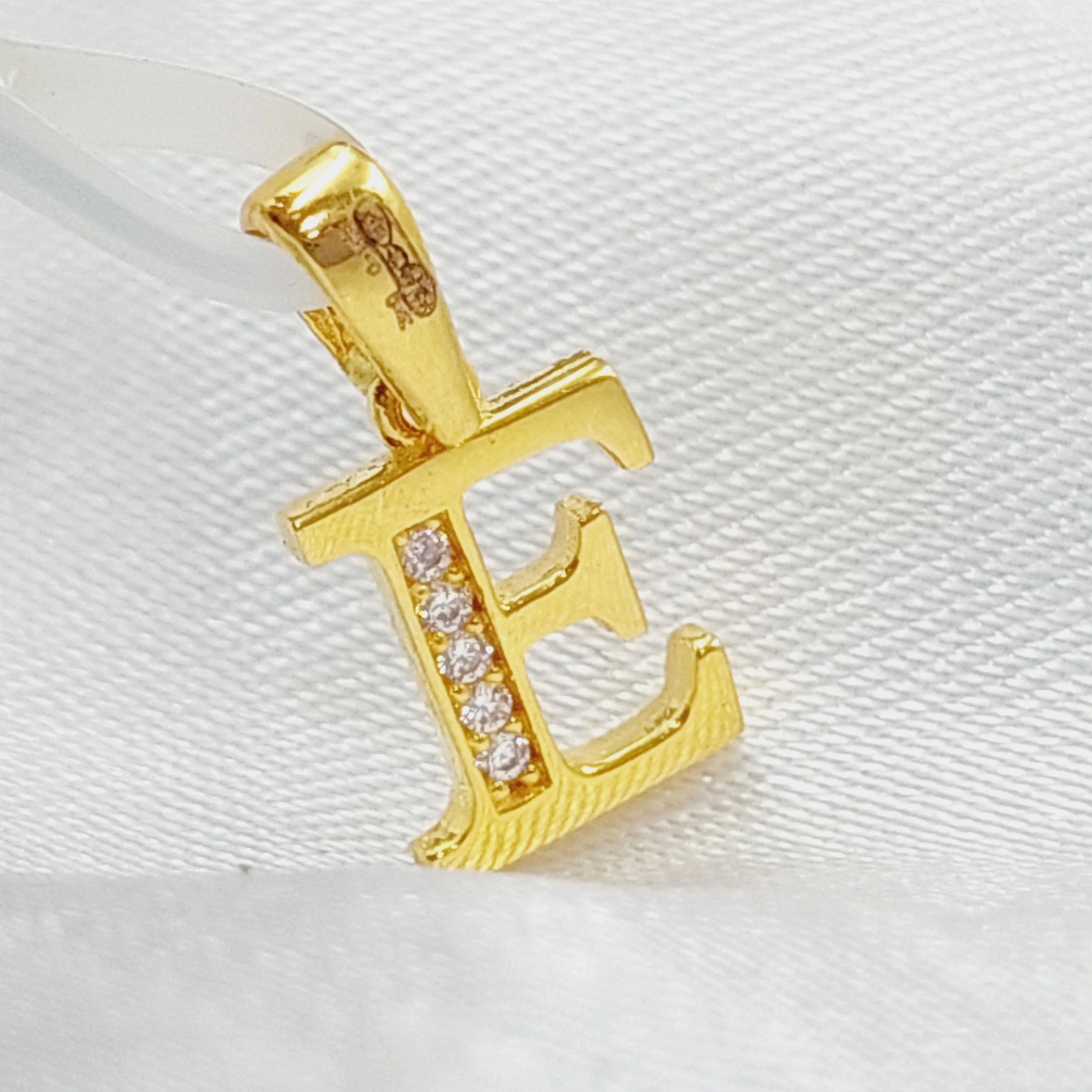 Letter E Pendant - Image 4
