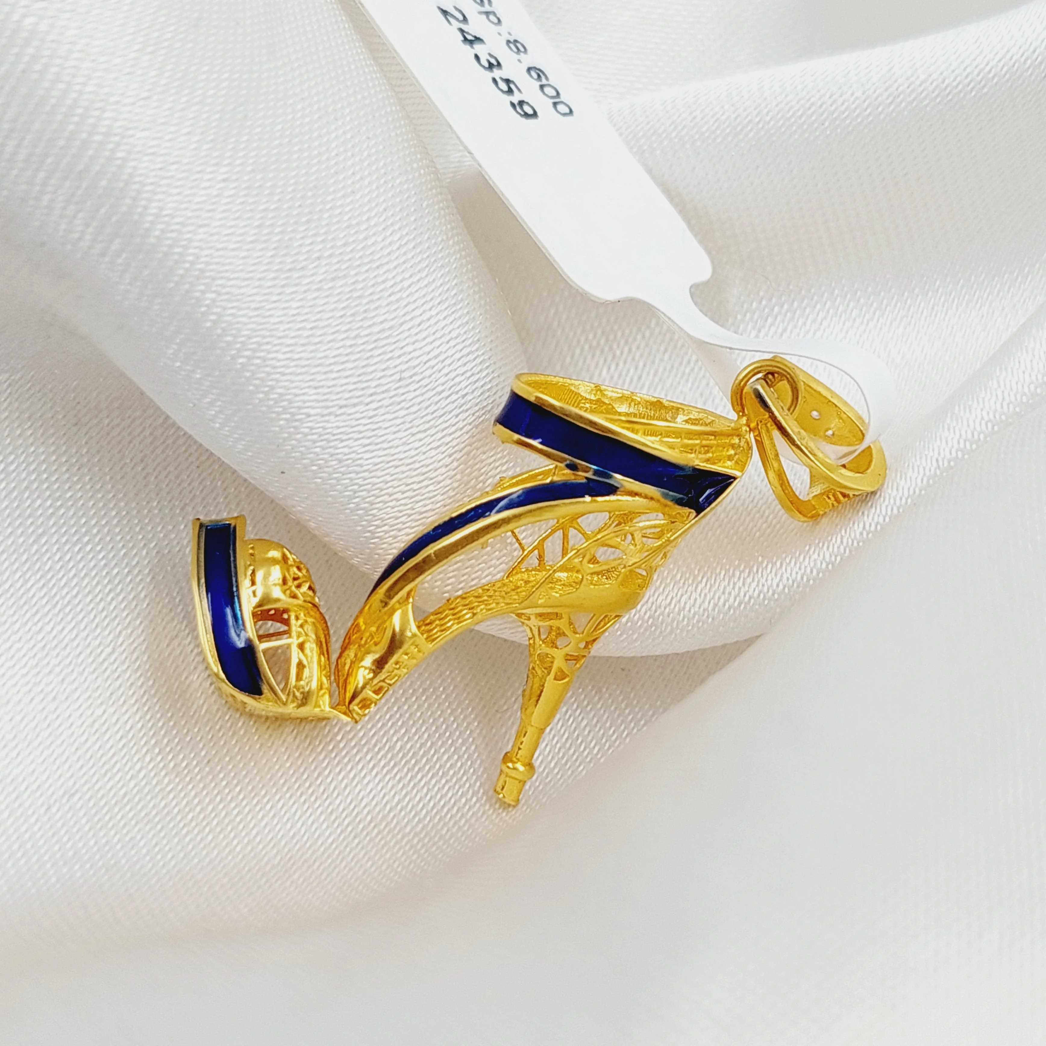 Cinderella shoe Pendant - Image 3