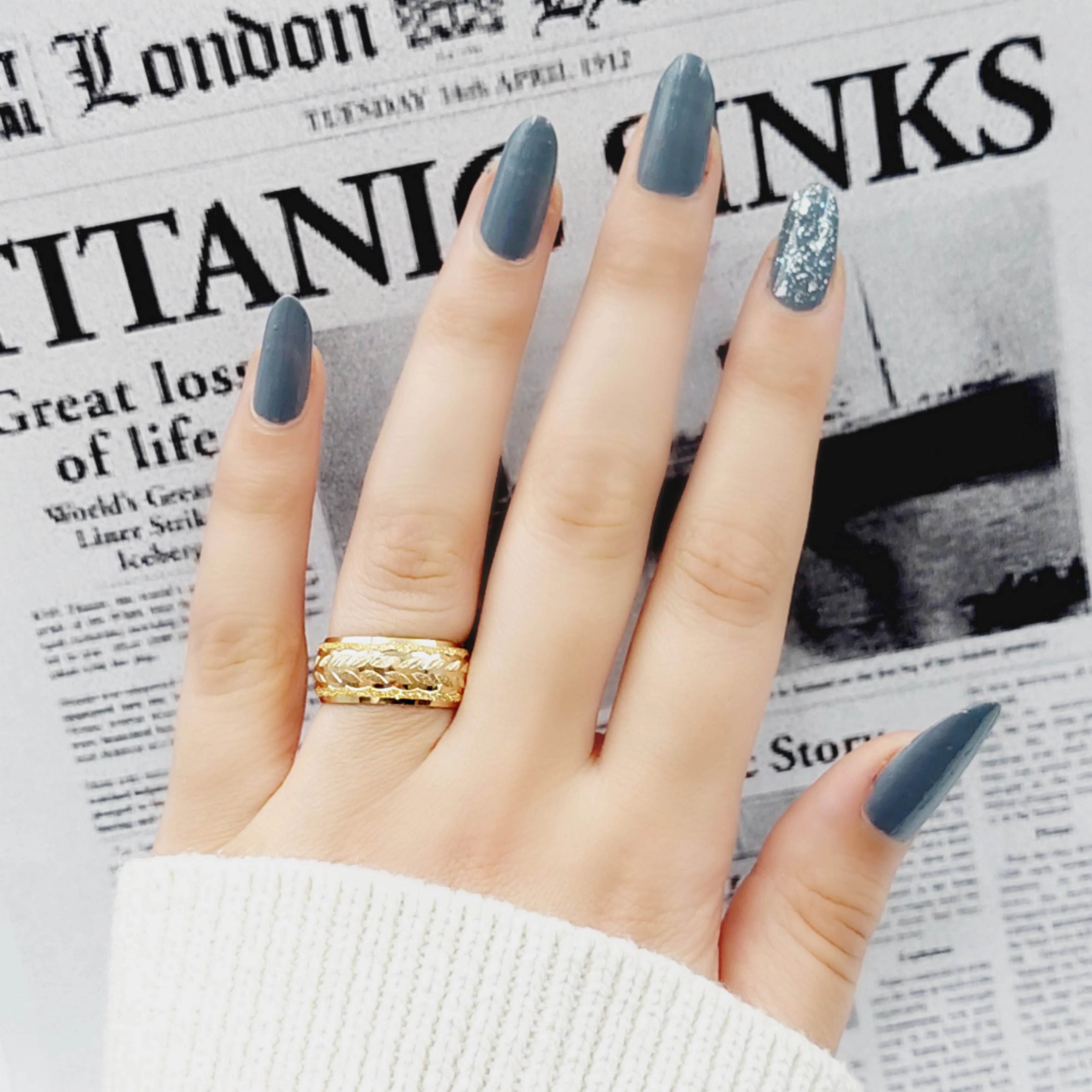 Laser Wedding Ring - Image 4