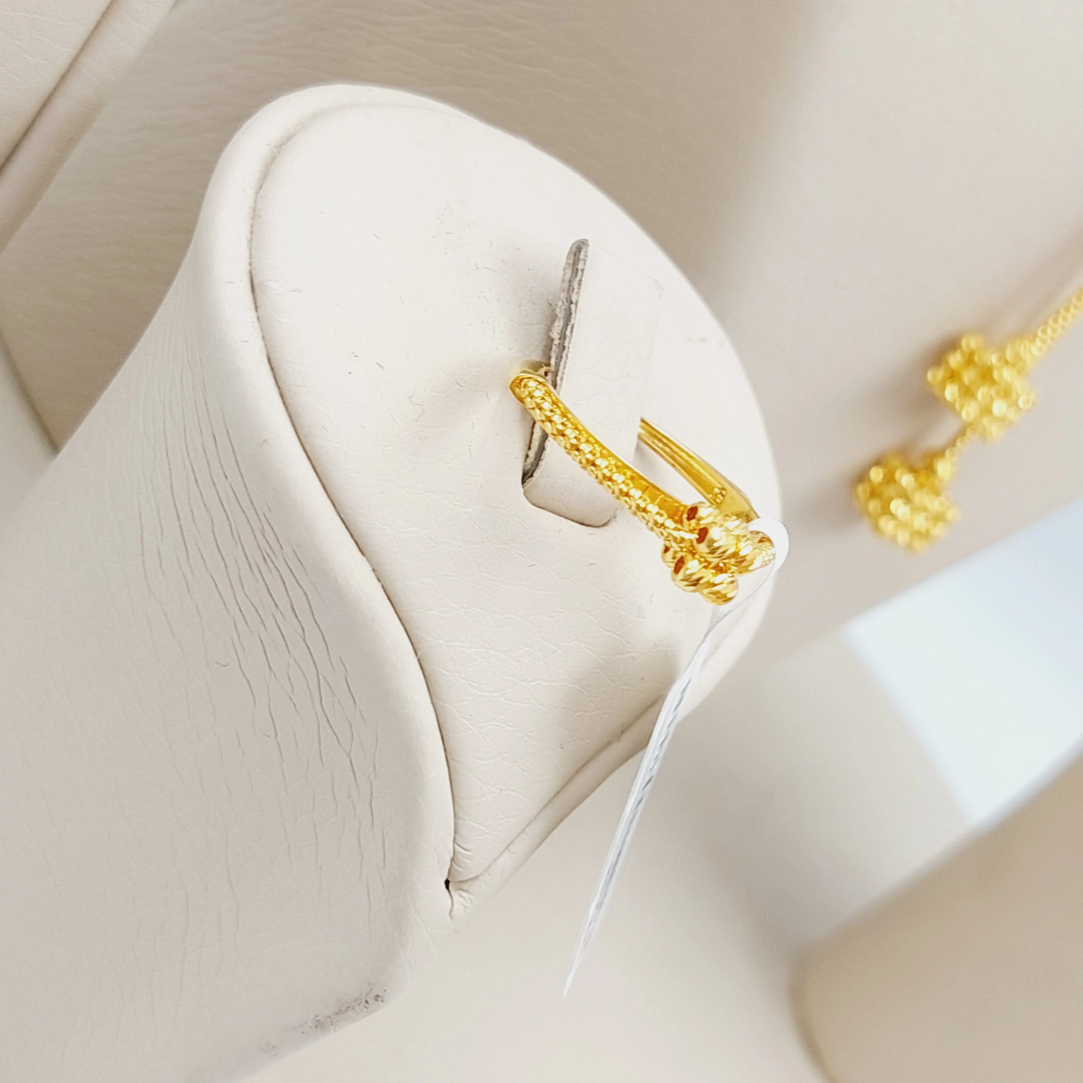 Four Pieces Fancy Set - Image 9