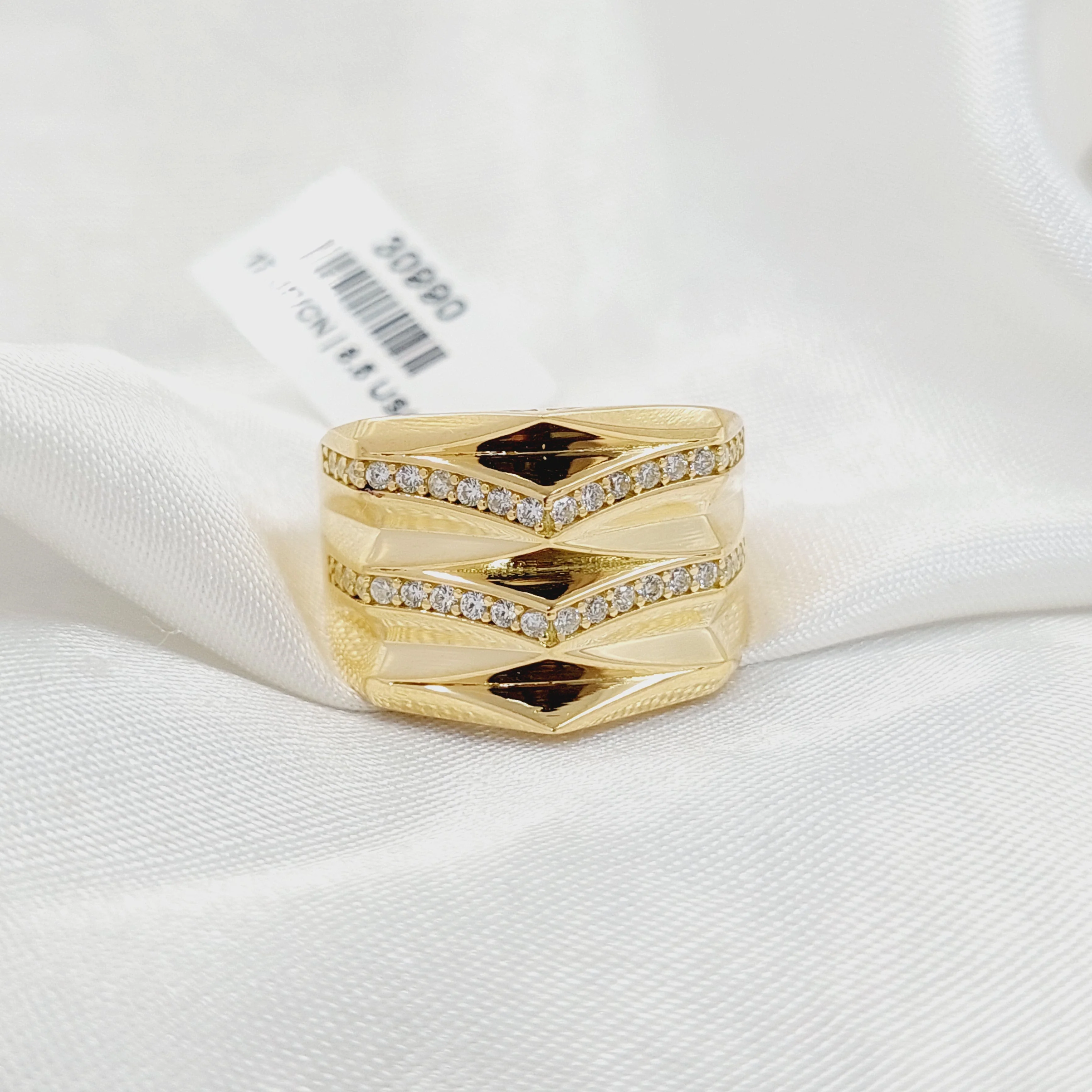 Zircon Studded Pyramid Ring - Image 4